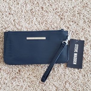 NWT! STEVE MADDEN PATENT WRISTLET NAVY WALLET